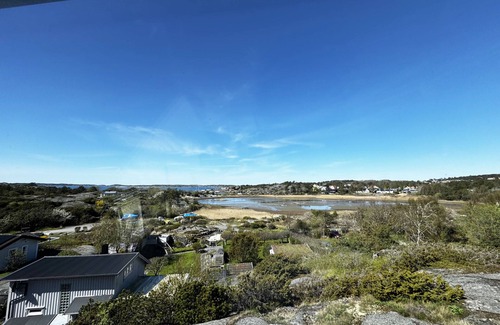 Vastra Frolunda House | Welcome to a charming holiday home in Västra Frölunda |SE08083