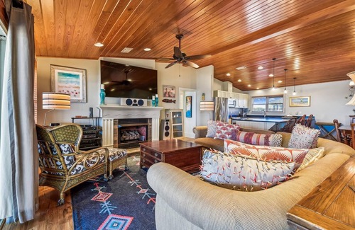 St. George Island House | Welcome to Absolutely Paradise!