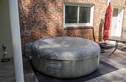 Clemson Apartment | Welcome to Hillside Hideaway!