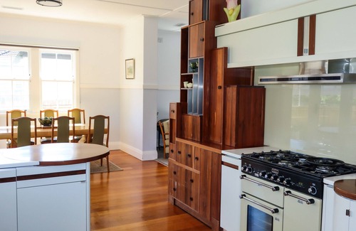 Bowral House | Welcome to Hollyday! 1920s Californian Bungalow in the heart of beautiful Bowral