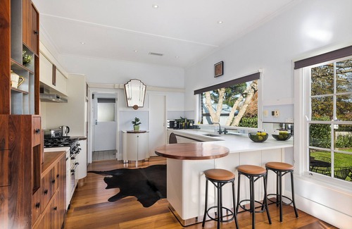 Bowral House | Welcome to Hollyday! 1920s Californian Bungalow in the heart of beautiful Bowral