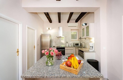 Sveti Filip i Jakov House | Welcome to Villa Roko, stone house with pool