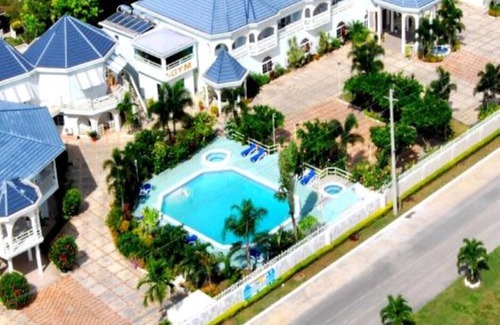 Runaway Bay Resort | Welcome to Premier Double