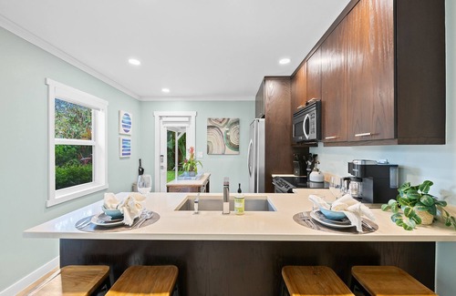 Wilton Manors House | Welcome to The Bungalow, A Charming, Quaint Oasis with Superb Location!