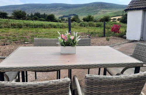County Waterford House | Welcome to this peaceful escape .Tucked away in the scenic hills of kilbrien,