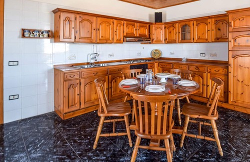 Gioia Tauro Apartment | Welcome to this vacation apartment with sea view near Gioia Tauro.