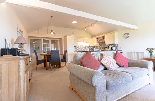 Edmonton Apartment | πΏ Welcome to Tylney Retreat β Your Breathtaking Cornish Hideaway πΏ