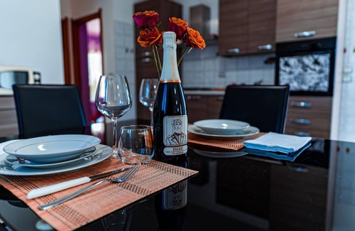 Alghero Villa | Welcome to Villa Mirta: Your Tranquil Retreat in Alghero