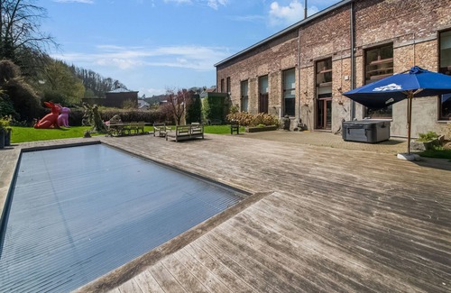 Dison House | Welcoming holiday home in Dison with private pool