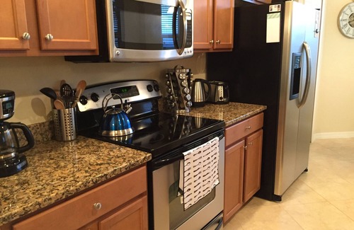 Braden River Condo | Well appointed 3rd floor unit Includes Golf