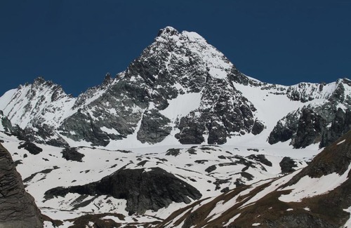 Glor House | well-dorado