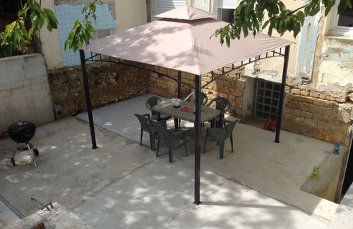 Taillebourg House | Well-equipped house in the heart of a charming village