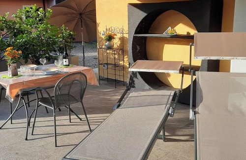 Cannobio Apartment | Well-kept FEWO covered terrace 100 mtr to the beach free parking lot