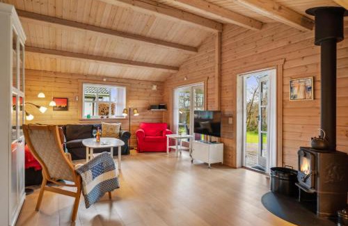 Øksenmølle House | Well-Maintained Holiday Home In Cozy Surroundings Close To Ebeltoft