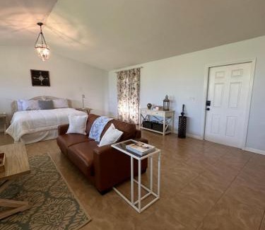 Wellington House | Wellington Guest Suite