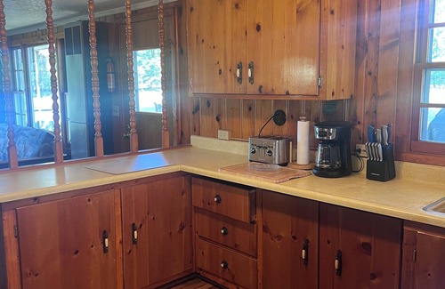 West Branch House | West Branch, Clear Lake area, Charming Cottage, ORV trails.Dogs allowed.