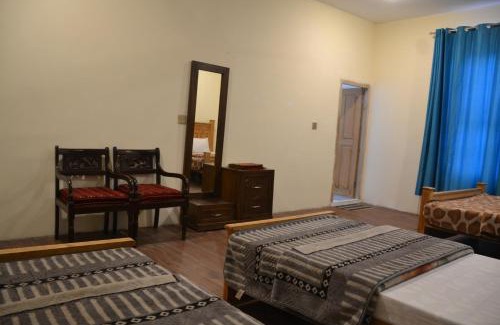 Muzaffarabad House | West End Lodges