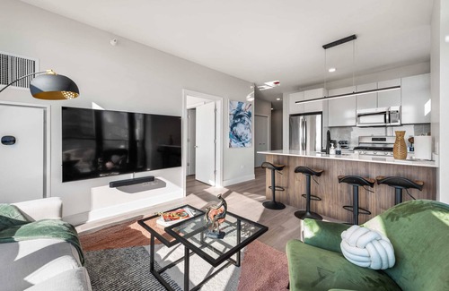 West Loop Apartment | West Loop Scenic Views + Private Balcony Retreat