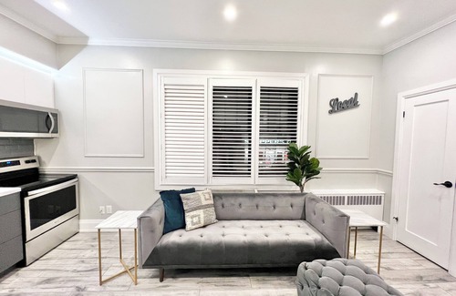 New Toronto Hotel | Westlake Hotel - The Andy Suite