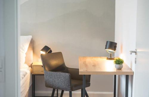 West Apartment | Westside Flat - 5min to Downtown