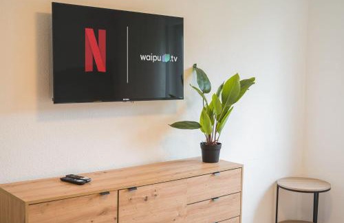 West Apartment | Westside Flat - 5min to Downtown