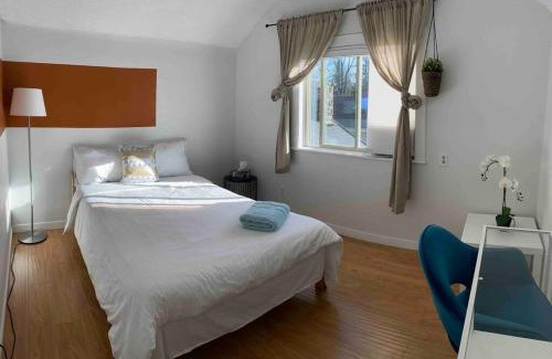 Shaughnessy Villa | Westside Pool Home-8 min to Downtown, Yard Parking