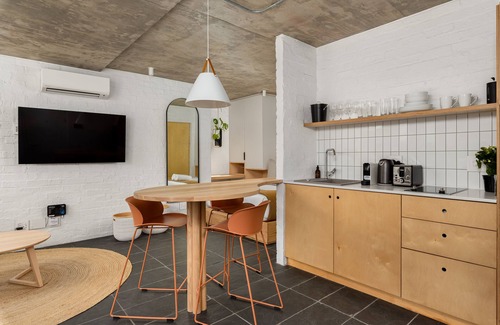 Sea Point Apartment | Westwind Light & Bright Luxury Apartment