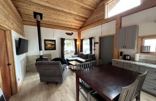 Whale Pass Cabin | Whale Pass Adventure Cabin | Cabin in Whale Pass with private boat launch