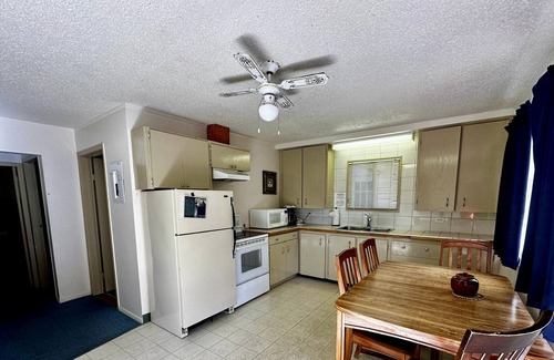 Ucluelet Hotel | Whale's Tail Guest Suites