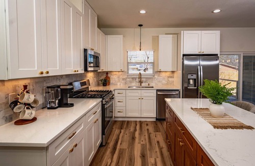 Jefferson House | Wheelchair Accessible Home 5 Miles From Riverwalk
