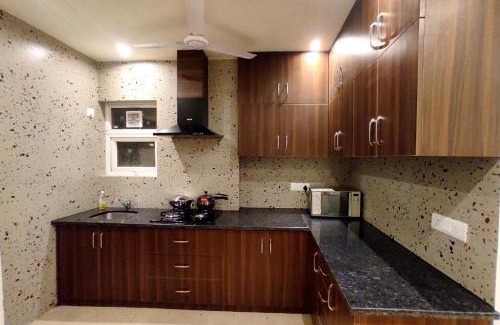 Sector 51 Apartment | When In Gurgaon - ARTEMIS HOSPITAL 1 Min Walk, FORTIS & MEDANTA 4 Mins Drive