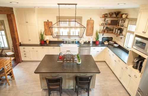 Round Top House | Whippoorwill Haus is 2.8 miles from Round Top Square!