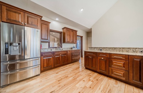 Candler House | Whiskey Way Inn - Amazing Amenities w/Hot Tub/Game Room/Privacy/Views -yet close to it all!