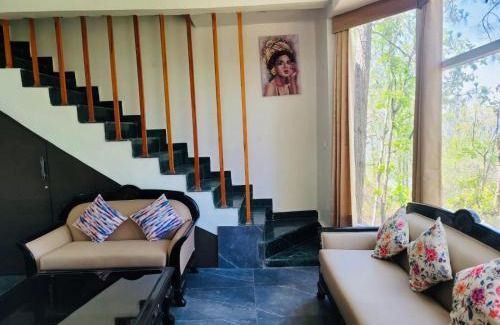 Lansdowne Other | Whispering Pine Villa