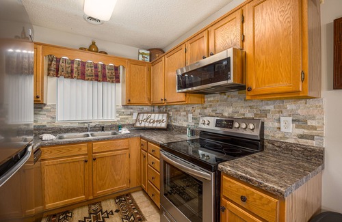 Pigeon Forge Condo | Whispering Pines Condo 2 bedroom/2 bath City View Balcony