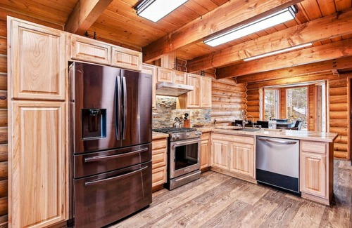 Palmer Apartment | Whispering Pines Hideaway~Secluded, Rustic, Cozy