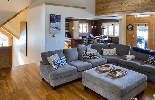 Innsbruck Val Moritz House | Whispering Pines Hideaway