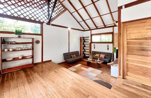 Cahuita House | Whispering Wisdom, 3 Bed with Pool, Steps to Beach