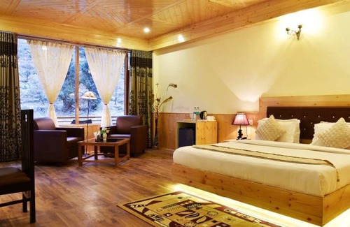 Jagatsukh Hotel | Whistling Pines Resorts and Spa