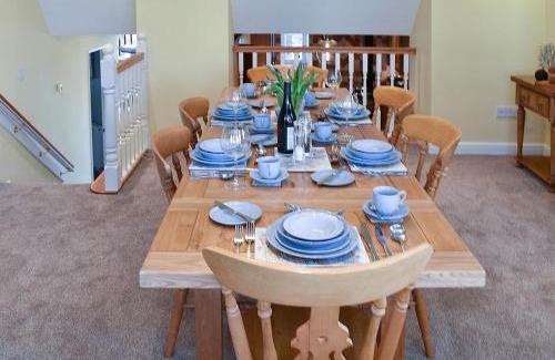 Sutton-in-Craven House | White Abbey