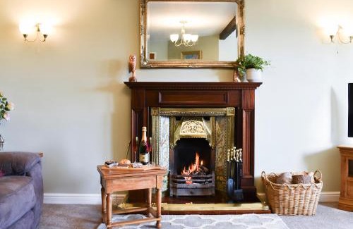 Sutton-in-Craven House | White Abbey