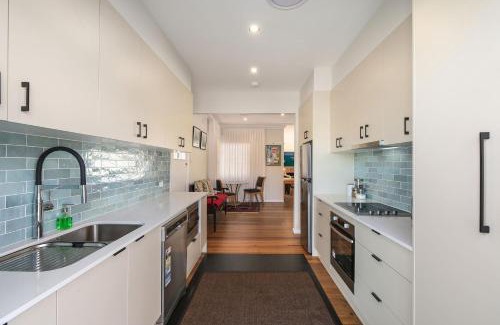 Terrigal House | White Beach - Whole Property