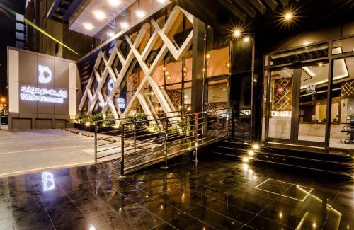 Sari Street Hotel | White Diamond Hotel Sari