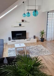 Sector 6 Apartment | White Flat - SkyView Duplex