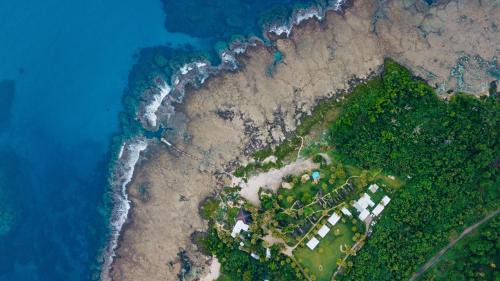 Green Hill Resort | White Grass Ocean Resort & Spa