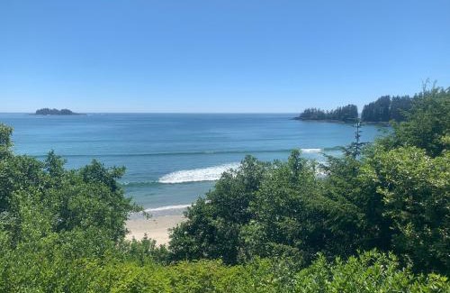 Ucluelet Apartment | WHITE HAUS nested in Rainforest close to beach and trail