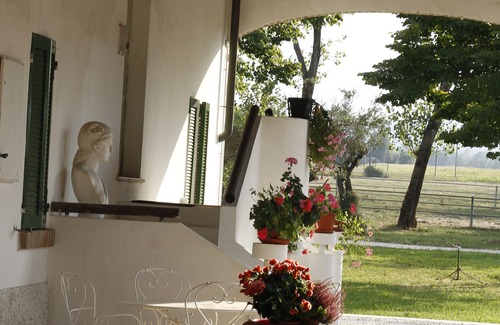 Noceto House | "White House" to discover a territory