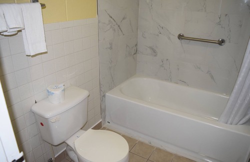 Deepwater Hotel | White Oaks Motel Pennsville/Carneys Point