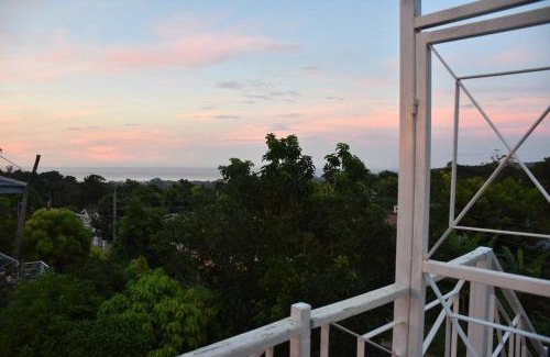 Ocho Rios Apartment | White River Apartment 9, Great Pond- Ocho Rios