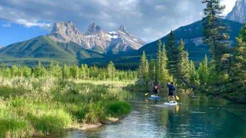 Canmore Apartment | White Spruce Lodge Condo by Canadian Rockies Vacation Rentals